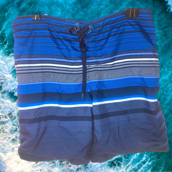 Ocean Pacific 2XL Men’s Swim Shorts Dark Navy/Bright Blue Velcro Drawstring - Picture 1 of 15